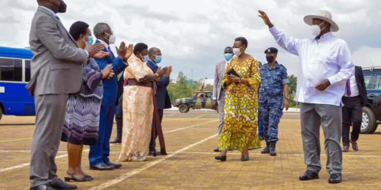 President Yoweri Museveni and First Lady/Minister of Education and Sports Janet Museveni being welcomed by Minister of state for Higher Education John Chrysostom Muyingo, State Minister for Primary Education Joyce Moriku Kaducu, the Chairperson Education Services Commission Prof Dr Samuel Luboga, Director Education Standards in Ministry of Education and Sports Frances Atima and the Uganda National Teachers' Union (UNATU) General Secretary Filbert Bates Baguma for the World teachers’ Day celebrations at the Kololo Grounds Ceremonial on the 30th November 2022. Photo by PPU/Tony Rujuta.