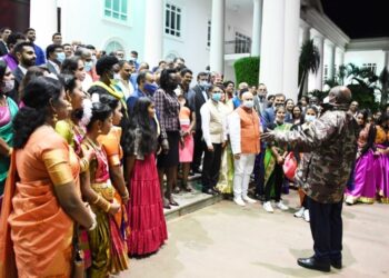 President Museveni hosts Indian Community to Diwali
