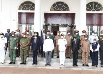 President Yoweri Museveni with a delegation of Senior Military Officers from the National Defense College of Kenya