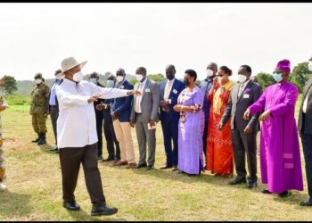 President Yoweri Museveni meeting farmers and leaders of Kiruhura and Kazo districts