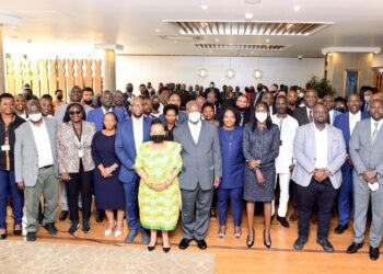 President Yoweri Museveni in a group photo with Ugandan and South African investors