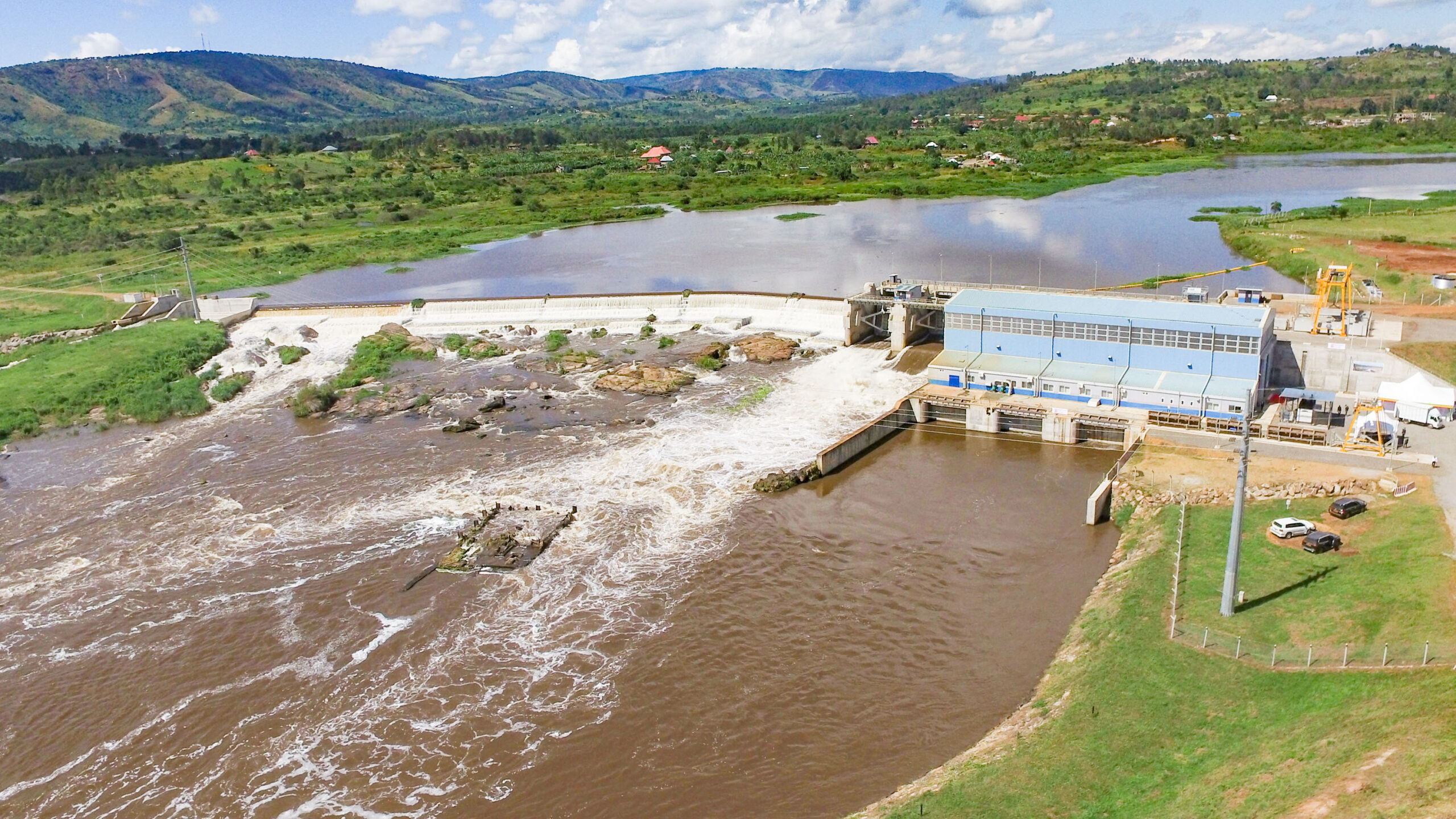 Başkanlar Museveni, Samia Suluhu 14MW Kikagati-Murongo Hidroelektrik Santrali'ni devreye aldı