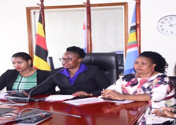 The female legislators addressing the media at Parliament.