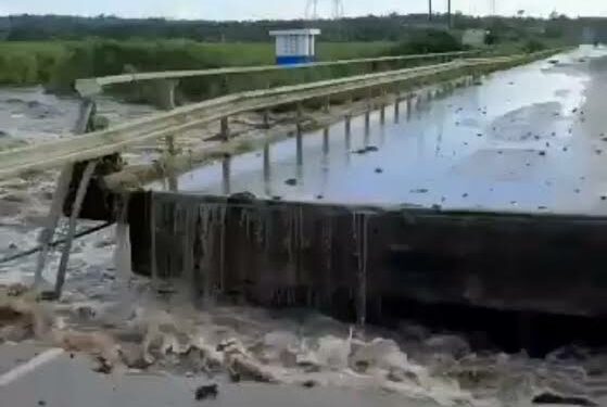 Part of Kampala - Masaka Road destroyed by floods