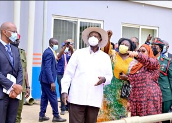 President Yoweri Museveni with his Tanzanian counterpart H.E Samia Suluhu Hassan at the Hydropower Plant Commissioning recently