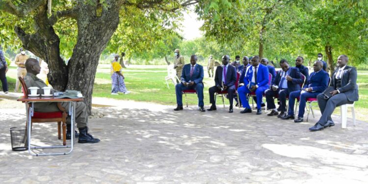 President Yoweri Museveni meets MPs from Ituri Province Committee in DRC