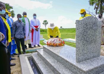 President Yoweri Museveni Laying of wreaths on the grave Rtd. Col. Charles Ongola Macodwogo at the late's home in Awangi Iceme subcounty in Oyam District on 4th July 2023. Photo by PPU/Tony Rujuta.