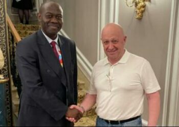 This image obtained by BBC showing Mapouka & Mr. Prighozin shaking hands, was posted on Facebook by Dmitry Sytyy, head of Wagner operations in CAR