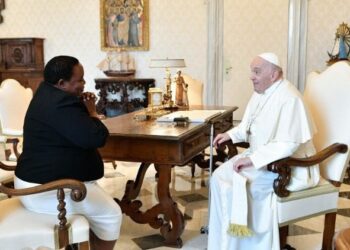 PM Nabbanja in a meeting with Pope Francis