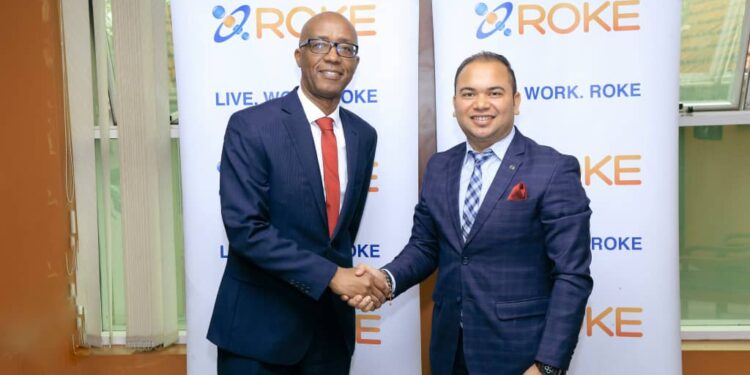 Ashu Gupta, Senior Manager of GX Group-India & Africa (right) shake hands with Roger Sekaziga, the Roke Telkom Chief Executive Officer (left) on the sidelines of the press conference in Kampala. August 17th, 2023. Photo@roketelkom.co.ug