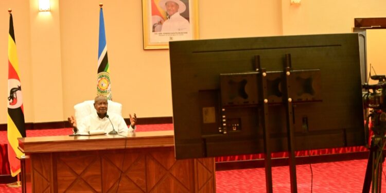 President Museveni addressing Ugandans in Canada