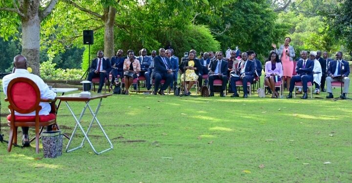 President Museveni in a meeting with broadcasters