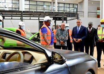 President Carlos Vila Nova visits Kiira vehicle plant