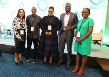 Participants at the Tobacco harm conference in a group photo in Nairobi on Thursday