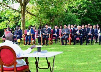 President Museveni in a meeting with a delegation from China