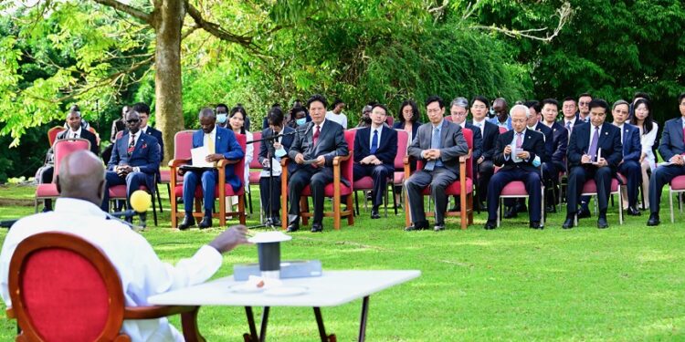 President Museveni in a meeting with a delegation from China
