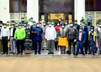 President Museveni in a group photo with Amuru District leaders