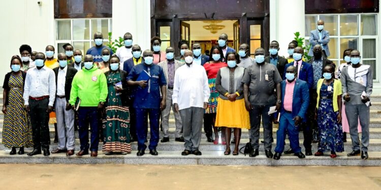 President Museveni in a group photo with Amuru District leaders