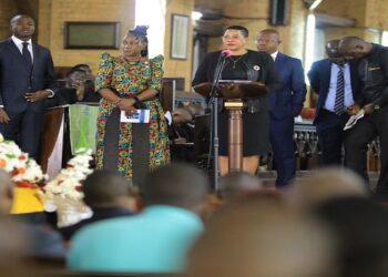 Speaker Among addresses mourners at Namirembe