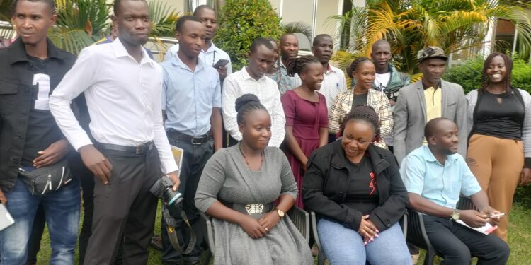 A group of Southern Buganda Journalists Association led by Daily Monitor's Editor Al-mahad Ssenkabirwa convened during a media training in Masaka City. Journalists are expected to unite and rally for leadership.