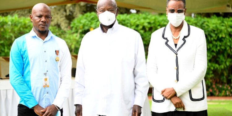 Mr. Katabaazi,  President Museveni and Maama Janet