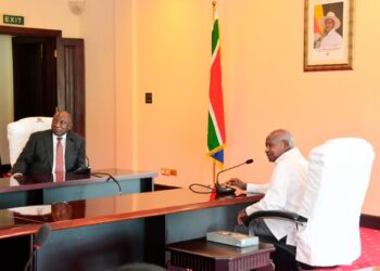 President Ramaphosa and President Museveni in a meeting