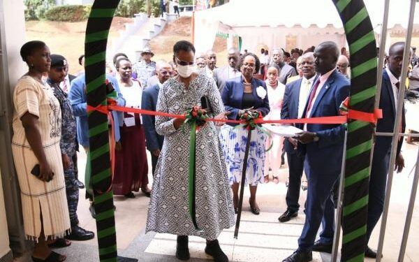 A new chapter is unfolding at Uganda’s premier university. From cutting-edge learning spaces to revitalized student housing, Makerere University is undergoing a remarkable transformation. Makerere University welcomed the First Lady 
@JanetMuseveni
 for the grand reopening of Mary Stuart Hall.