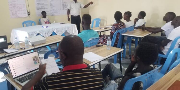 Assistant RDC addressing the participants
