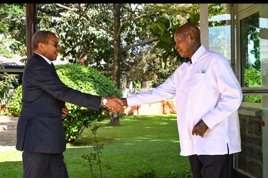 Former Tanzanian President Jakaya Kikwete pays courtesy visit to President Museveni 